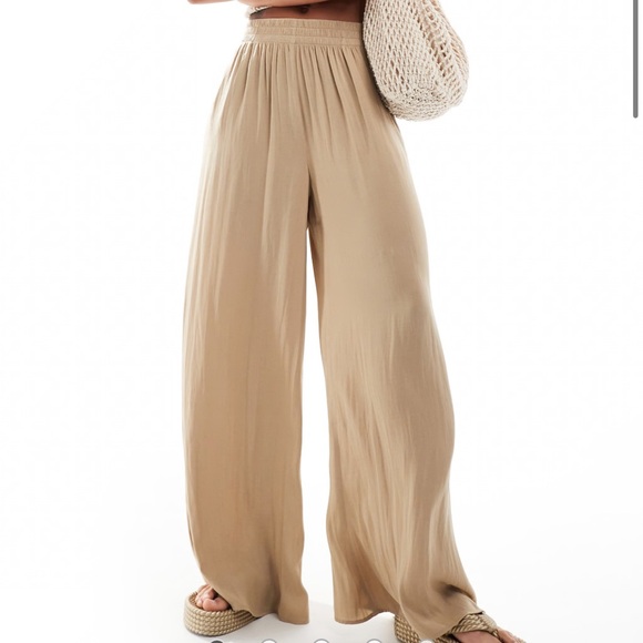 MNG- Tan Wide-Leg Pants‎ with Elegant Draping. Size Small - Picture 2 of 15